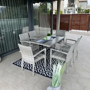https://luxury-apartment-imperia.primorje-gorskikotar.com